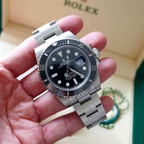 rolex submariner battery life